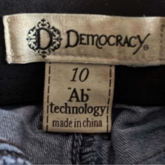 Democracy Ab Technology Step Raw Hem Jeans Women’s 10 - Picture 7 of 11